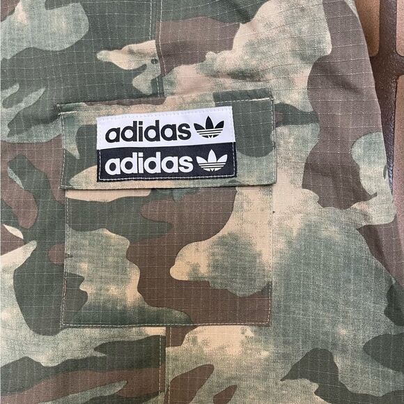 ADIDAS Originals Women’s ED7456 RYV Patch Pocket Camo Skirt Size M - Picture 8 of 10